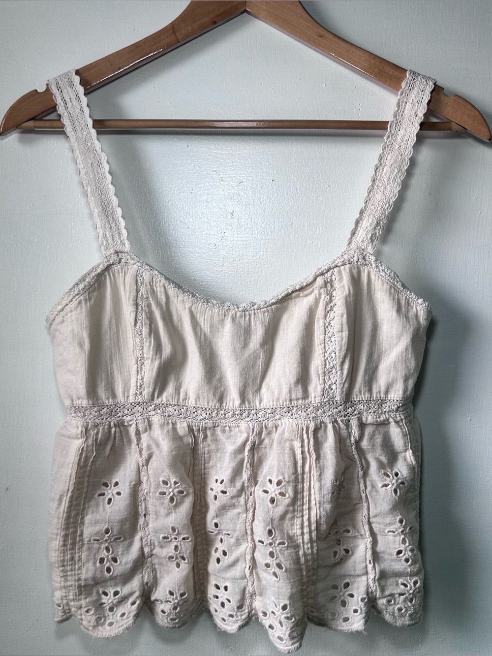 American Eagle Cream Eyelet Lace Tank Women’s Small Boho Cottagecore